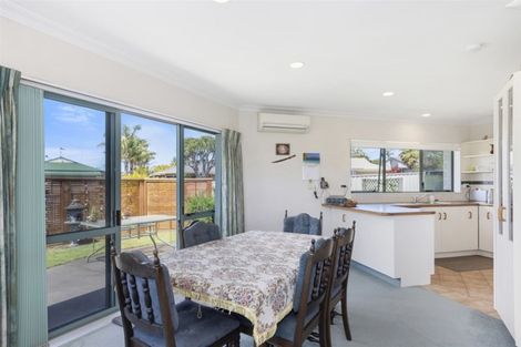 Photo of property in 1 Ryegrass Dell, Welcome Bay, Tauranga, 3112