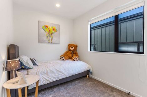 Photo of property in 14 Toanga Place, Mount Wellington, Auckland, 1062