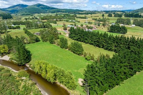 Photo of property in 64c Kaitoke Waterworks Road, Kaitoke, Upper Hutt, 5018