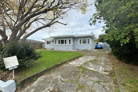Photo of property in 32 Puriri Terrace, Roslyn, Palmerston North, 4414
