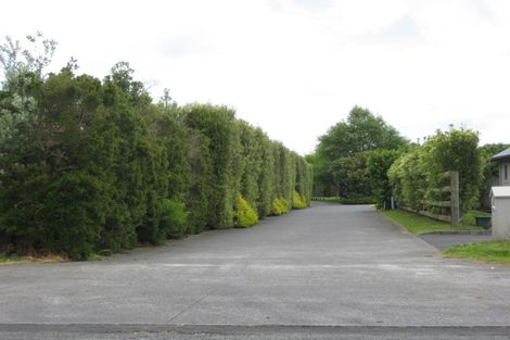 Photo of property in 10 Station Road, Huapai, Kumeu, 0810