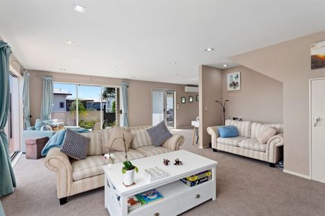 Photo of property in 18 Ocean View Road, Coastlands, Whakatane, 3120