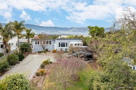 Photo of property in 17 Martin Street, Monaco, Nelson, 7011