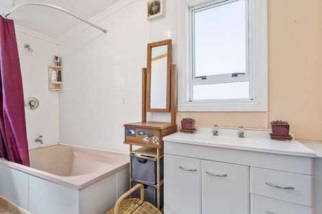 Photo of property in 104 Hamlet Street, Stratford, 4332