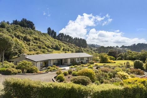 Photo of property in 33 Blanket Bay Road, Sawyers Bay, Port Chalmers, 9023