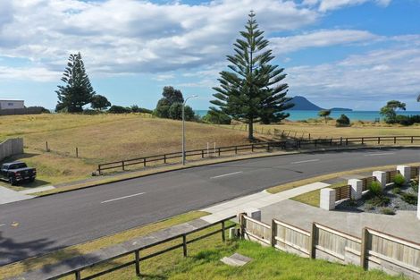 Photo of property in 2 Pacific Parade, Coastlands, Whakatane, 3120