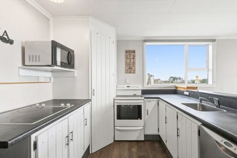 Photo of property in 4 Mersey Street, Fortrose, Invercargill, 9875