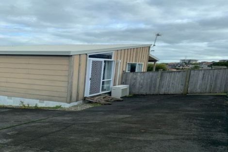 Photo of property in 57b Everglade Drive, Goodwood Heights, Auckland, 2105