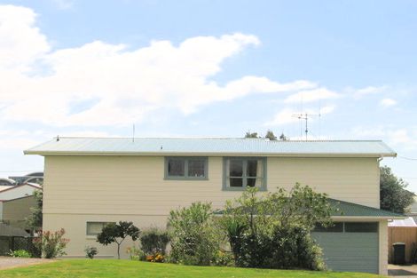 Photo of property in 1145 Papamoa Beach Road, Papamoa Beach, Papamoa, 3118