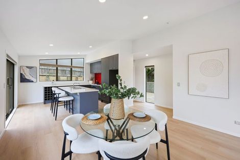 Photo of property in 40a Verran Road, Birkdale, Auckland, 0626