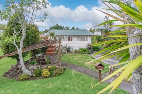 Photo of property in 2/26 Glenvar Road, Torbay, Auckland, 0630