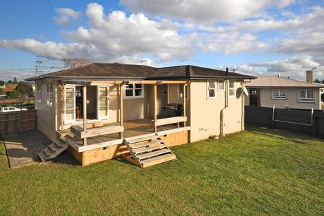 Photo of property in 19 Orchard Rise, Rosehill, Papakura, 2113