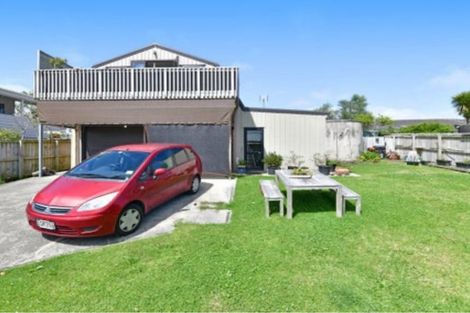 Photo of property in 12a Matai Road, Stanmore Bay, Whangaparaoa, 0932