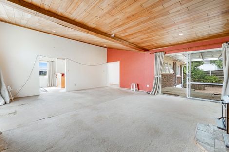 Photo of property in 9 Kurnell Drive, Botany Downs, Auckland, 2010