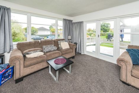 Photo of property in 21 Camellia Avenue, Aramoho, Whanganui, 4500