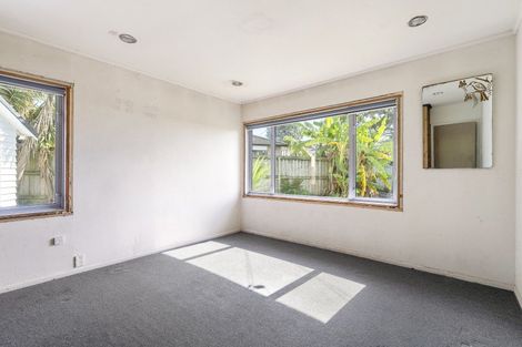 Photo of property in 103a Roberts Road, Te Atatu South, Auckland, 0610