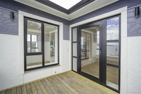 Photo of property in 8/349 Tamaki Drive, Saint Heliers, Auckland, 1071