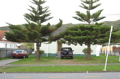 Photo of property in 95 Seddon Street, Naenae, Lower Hutt, 5011