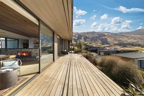 Photo of property in Meadowstone Alpha Series, 6 Petalite Lane, Wanaka, 9305