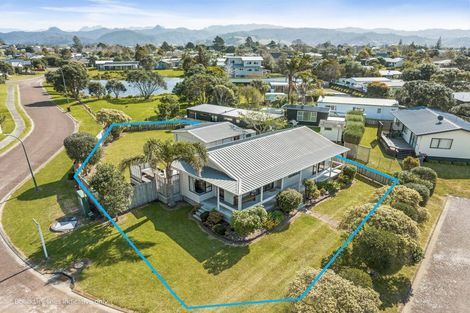 Photo of property in 16 Holland Close, Pauanui, Hikuai, 3579