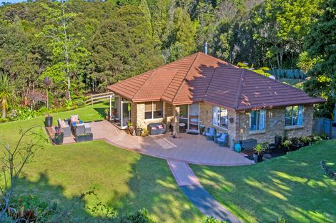 Photo of property in 118c Carter Road, Oratia, Auckland, 0604