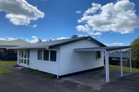 Photo of property in 41 Hobsonville Road, West Harbour, Auckland, 0618