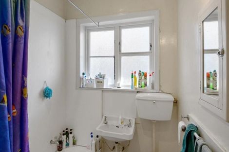 Photo of property in 17 Paeroa Street, Riccarton, Christchurch, 8041