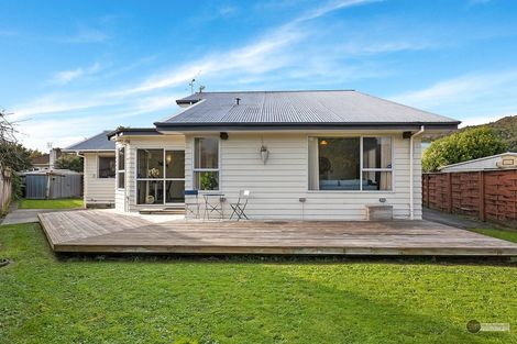 Photo of property in 15a Naenae Road, Naenae, Lower Hutt, 5011