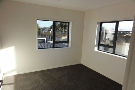 Photo of property in 80d Shakespeare Road, Waltham, Christchurch, 8023