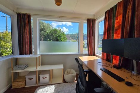 Photo of property in 4 Poole Street, Taita, Lower Hutt, 5011