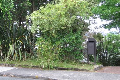 Photo of property in 50 Rosecamp Road, Beach Haven, Auckland, 0626
