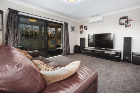 Photo of property in 58 Aotea Drive, Aotea, Porirua, 5024