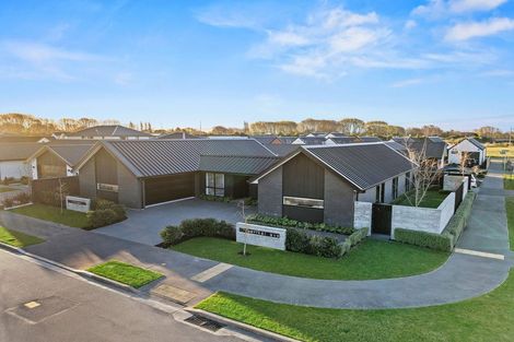 Photo of property in 15 Sarikei Avenue, Northwood, Christchurch, 8051