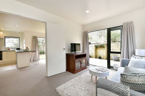 Photo of property in 13b Sunnydale Place, Oteha, Auckland, 0632