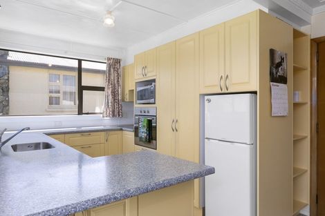 Photo of property in 35 Hocken Street, Kenmure, Dunedin, 9011