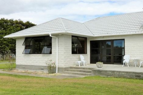Photo of property in 187 Muhunoa Road West, Ohau, Levin, 5570