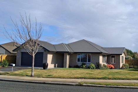 Photo of property in 4 Devlin Avenue, Rangiora, 7400