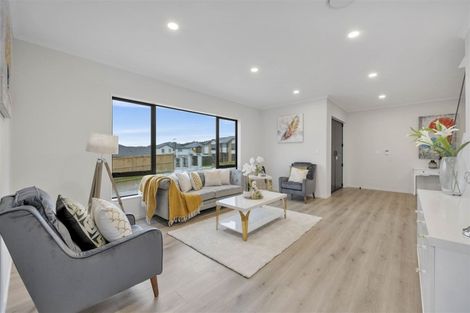Photo of property in 59 Drumbuoy Drive, Flat Bush, Auckland, 2019