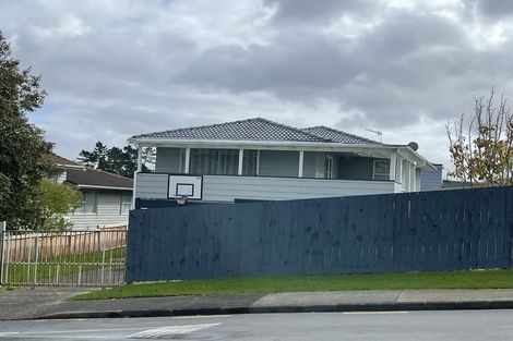 Photo of property in 1/73 Hellyers Street, Birkdale, Auckland, 0626
