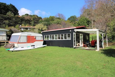 Photo of property in 12 Irishtown Road, Kuaotunu, Whitianga, 3592
