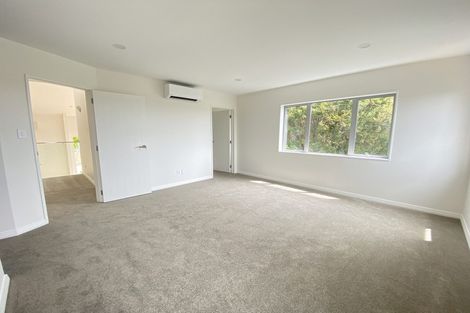 Photo of property in 22 Lorikeet Place, Unsworth Heights, Auckland, 0632