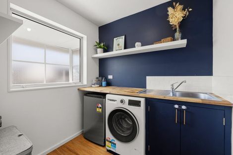 Photo of property in 6 Kingsgate Place, Burnside, Christchurch, 8053