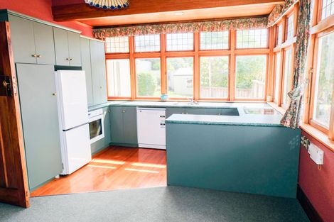 Photo of property in 74 Wharfe Street, South Hill, Oamaru, 9400