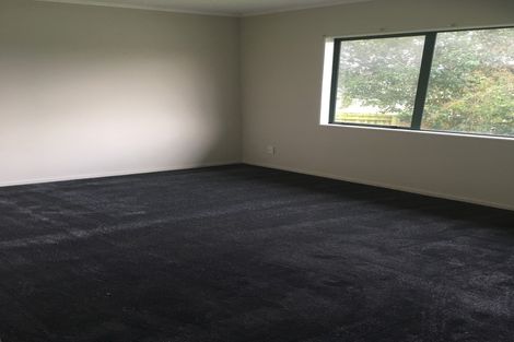 Photo of property in 39 Killington Crescent, Mangere, Auckland, 2022