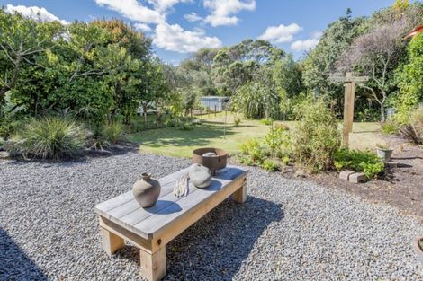 Photo of property in 18 The Avenue, Otaki Beach, Otaki, 5512