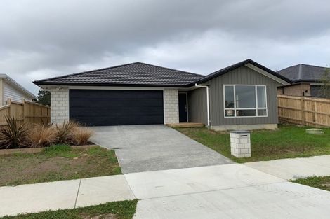 Photo of property in 59 Vinistra Road, Kumeu, 0810