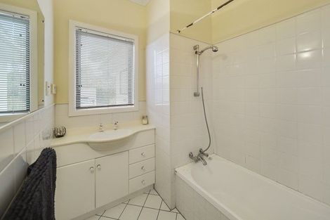 Photo of property in 13 Birdwood Avenue, Papatoetoe, Auckland, 2025