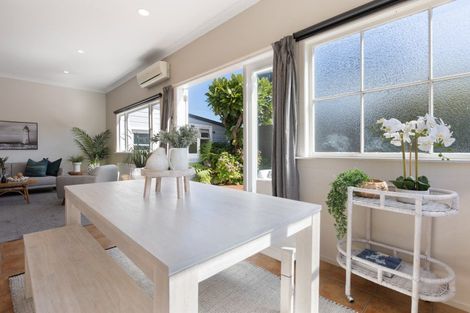 Photo of property in 19 Beach Street, Fitzroy, New Plymouth, 4312