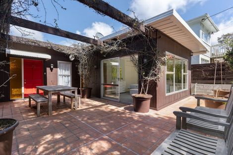 Photo of property in 72 Glenvar Road, Torbay, Auckland, 0630