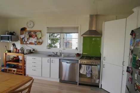 Photo of property in 34 Ropiha Street, Fitzroy, New Plymouth, 4312